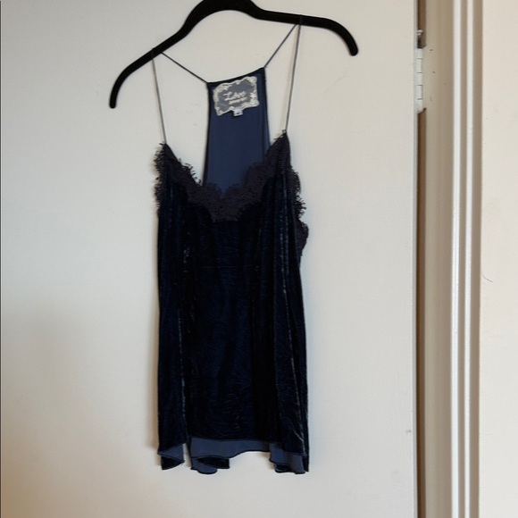 Johnny Was Navy crushed velvet Lace Camisole - Picture 1 of 3